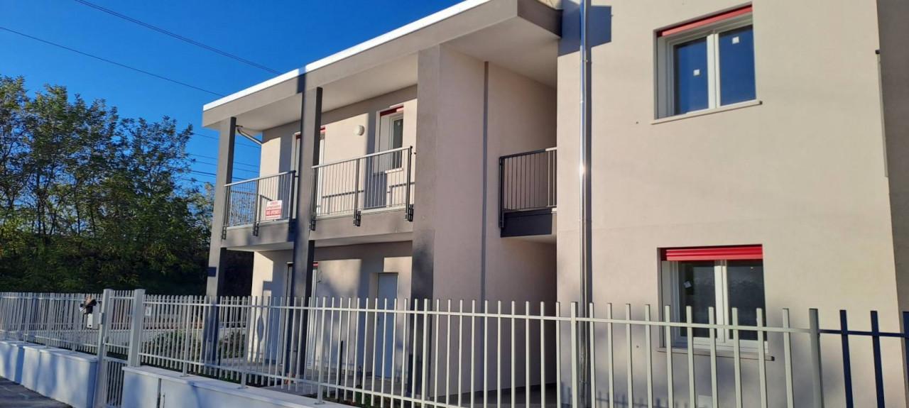 5 rooms Villa in Lavagno, Italy No. 24405