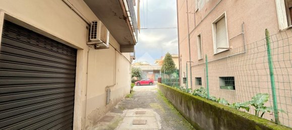 2 Schlafzimmer Wohnung in Montemurlo, Italy, Nr. 158413 30