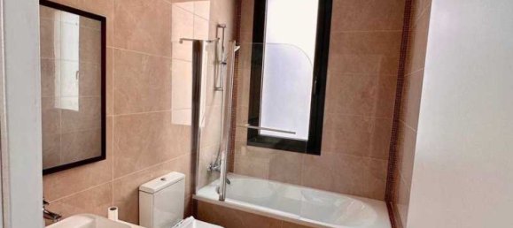 Apartamento de 3 dormitorios en Germasogeia, Cyprus No. 21089 10