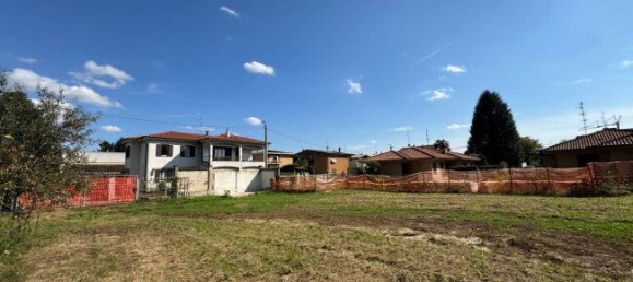 Terrain à Rovellasca, Italy 1975m² No. 270873 10