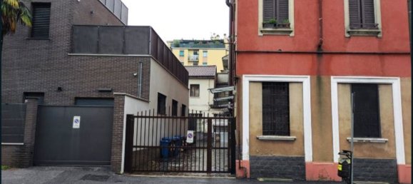 Apartamento de 3 habitaciónes en Monza, Italy No. 6444 18