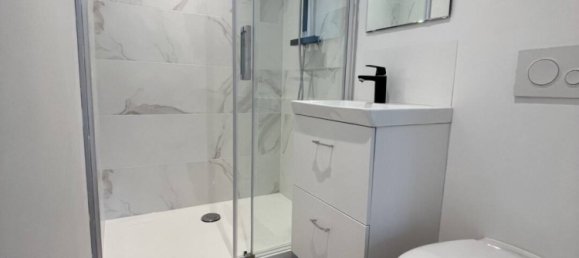 Studio in Auray, France No. 113364 2