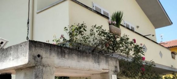 5 rooms Villa in Bussi sul Tirino, Italy No. 303087 3