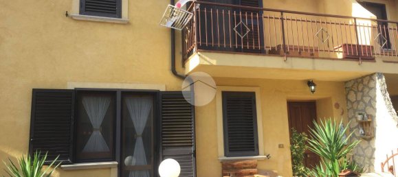 3 غرف نوم فيلا في Cerisano, Italy رقم 151838 17