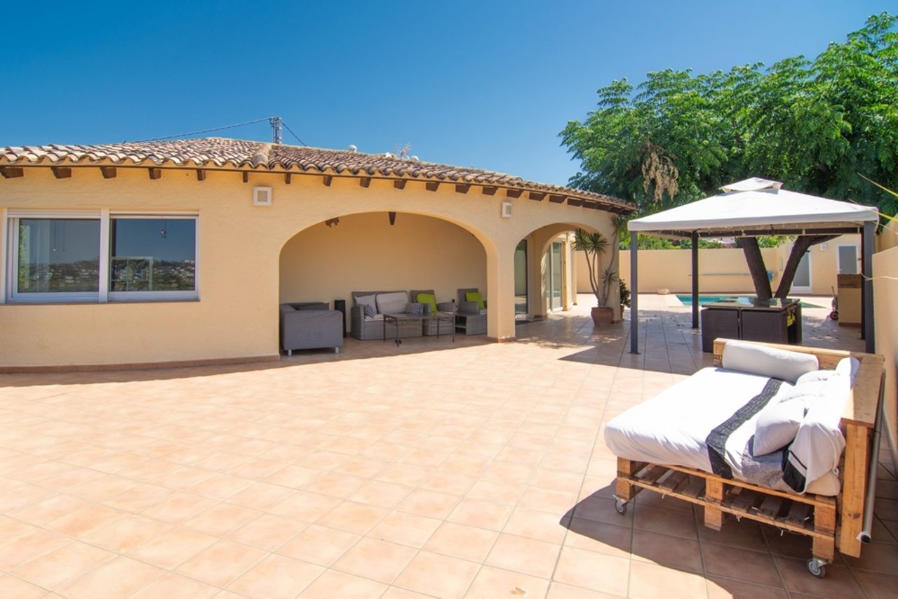 Вилла с 7 спальнями в Алтея, Испания № 2743