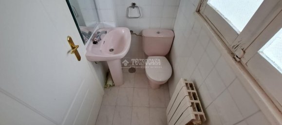 Apartamento de 3 dormitorios en Ávila, Spain No. 25469 18