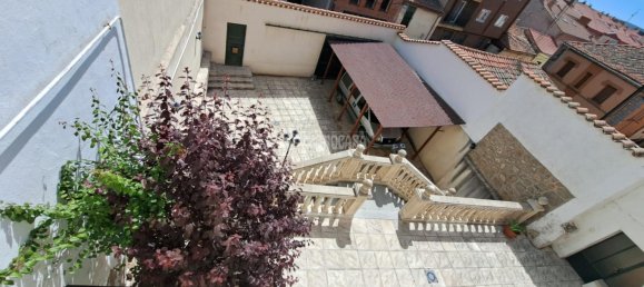 Apartamento de 3 dormitorios en Ávila, Spain No. 25469 4