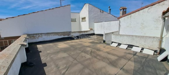 Apartamento de 3 dormitorios en Ávila, Spain No. 25469 21