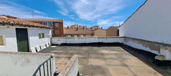 Apartamento de 3 dormitorios en Ávila, Spain No. 25469 22