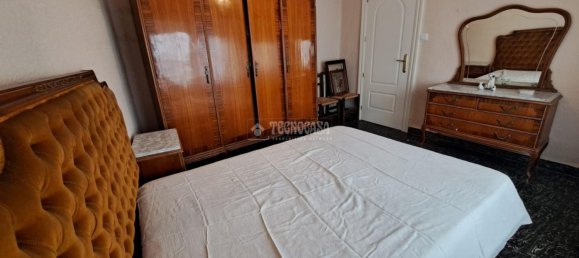 Apartamento de 3 dormitorios en Ávila, Spain No. 25469 12