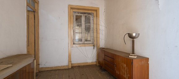 4 bedrooms House in Abrantes, Portugal No. 185128 16