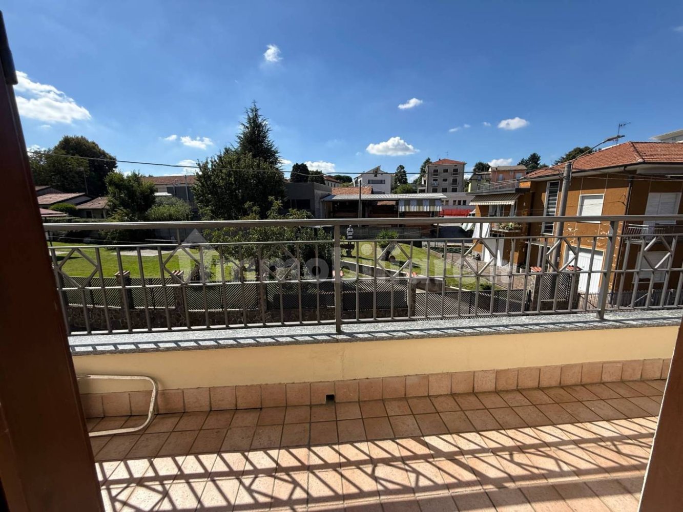 Квартира с 2 спальнями в Комо, Италия № 337477