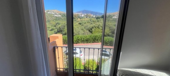 4 Schlafzimmer Haus in El Paraiso, Spain, Nr. 142822 13