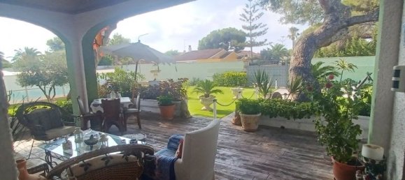 3 bedrooms Villa in Alicante, Spain No. 133023 2