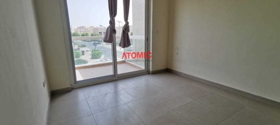3 bedrooms Villa in International City, UAE No. 6984 9