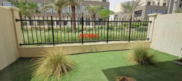 3 bedrooms Villa in International City, UAE No. 6984 3