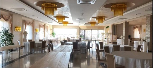 Propiedad comercial de 5 habitaciónes en Frosolone, Italy No. 317503 8