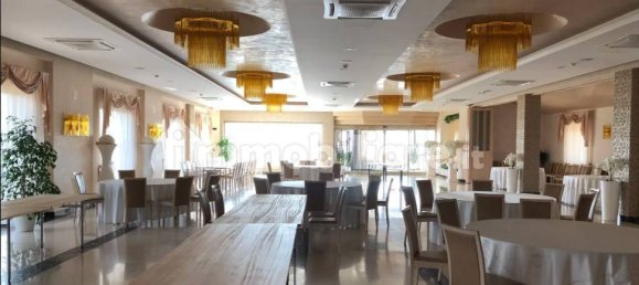 Propiedad comercial de 5 habitaciónes en Frosolone, Italy No. 317503 4