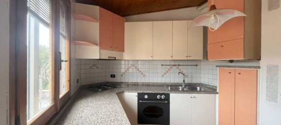 2 bedrooms Apartment in Jesi, Italy No. 192450 2