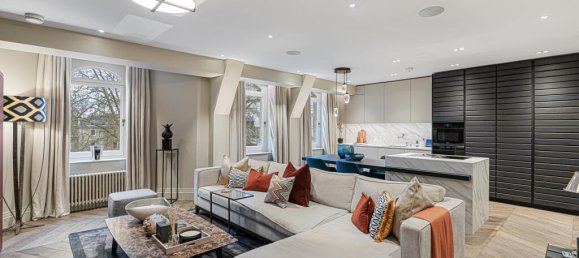 2 bedrooms Apartment in London, United Kingdom No. 13269 2