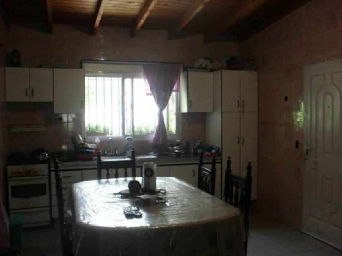 Casa T3 em Lanus, Argentina N.º 6048