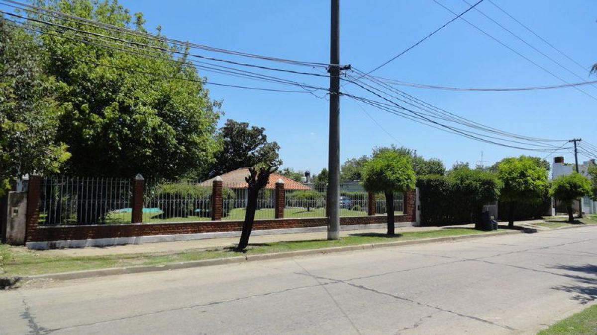 Studio in Esteban Echeverria, Argentina No. 52859