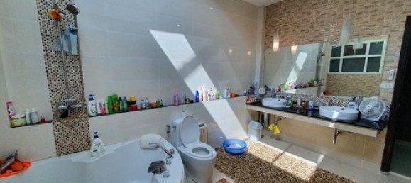 3 bedrooms Apartment in Pattaya, Thailand No. 5473 2