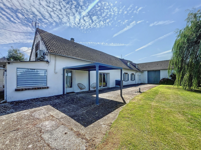 5 bedrooms House in Arnieres-sur-Iton, France No. 277281