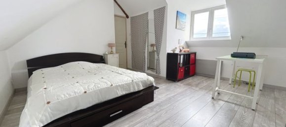 5 bedrooms House in Arnieres-sur-Iton, France No. 277281 8