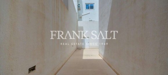 3 غرف نوم طابقين في Nadur, Malta رقم 756 19