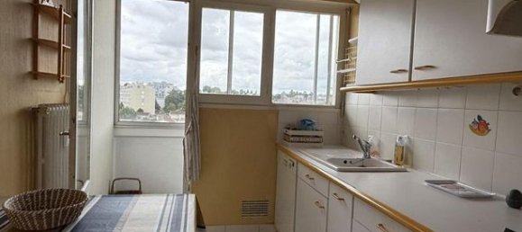 3 bedrooms Apartment in Cholet, France No. 289351 3