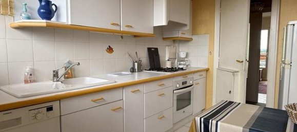 3 bedrooms Apartment in Cholet, France No. 289351 4