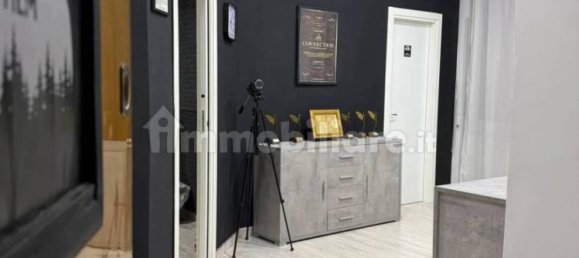 105m² Office in Giugliano in Campania, Italy No. 264547 6