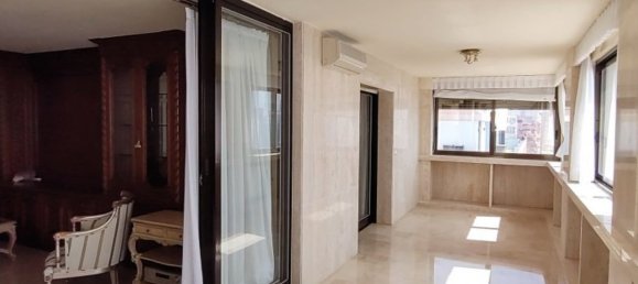 4 bedrooms Penthouse in Benidorm, Spain No. 2462 3