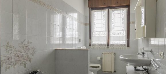 6 rooms House in Russi, Italy No. 14856 18