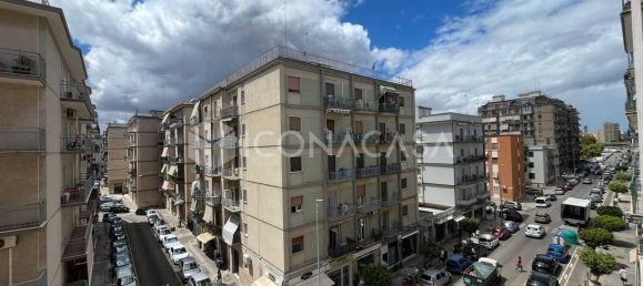 2 Schlafzimmer Wohnung in Bari, Italy, Nr. 262779 38