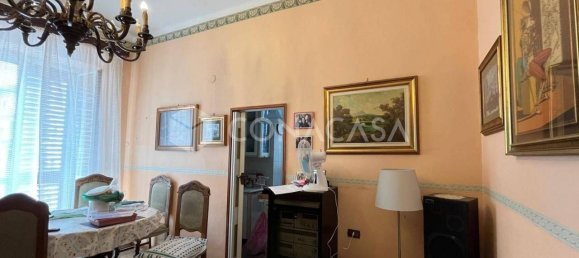 2 Schlafzimmer Wohnung in Bari, Italy, Nr. 262779 5