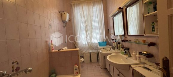 2 Schlafzimmer Wohnung in Bari, Italy, Nr. 262779 13