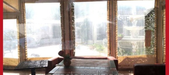 5 bedrooms Apartment in Rome, Italy No. 334103 23