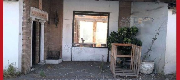 5 bedrooms Apartment in Rome, Italy No. 334103 3