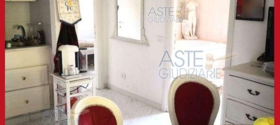 5 bedrooms Apartment in Rome, Italy No. 334103 10