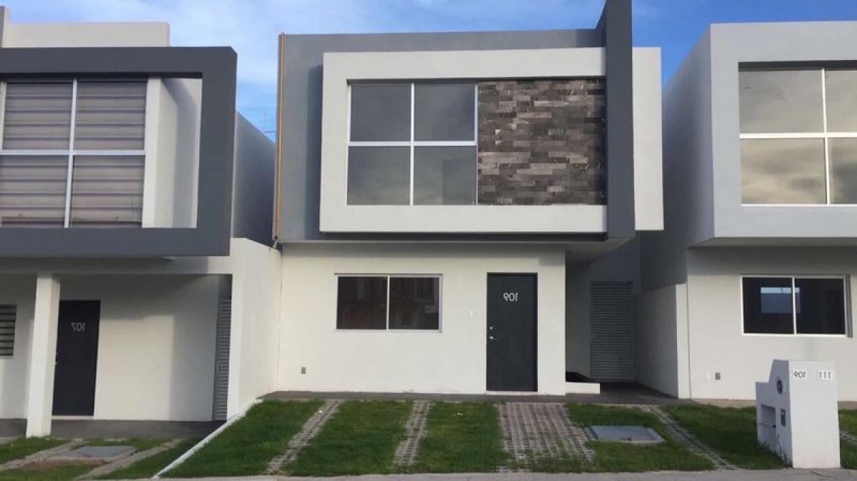 Casa de 3 dormitorios en Querétaro, Mexico No. 182042