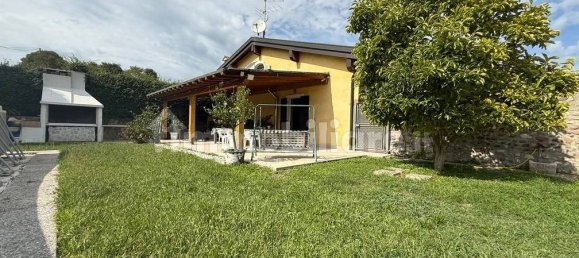 3 Schlafzimmer Villa in Sona, Italy, Nr. 340932 2