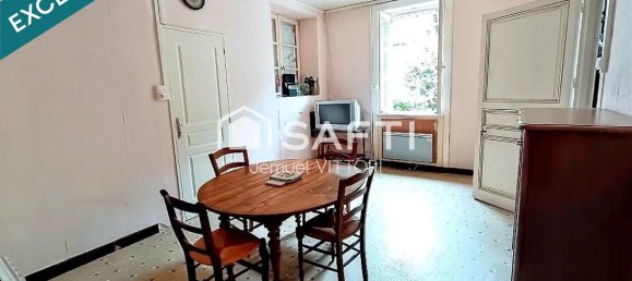 3 bedrooms House in Juvigne, France No. 289333 8