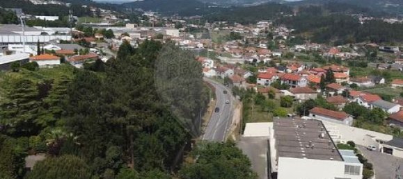 Building in Moreira de Conegos, Portugal No. 190080 12