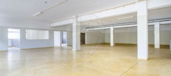 Building in Moreira de Conegos, Portugal No. 190080 21