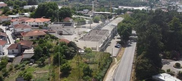 Building in Moreira de Conegos, Portugal No. 190080 4