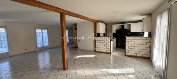 Casa de 4 dormitorios en Orry-la-Ville, France No. 66064 2