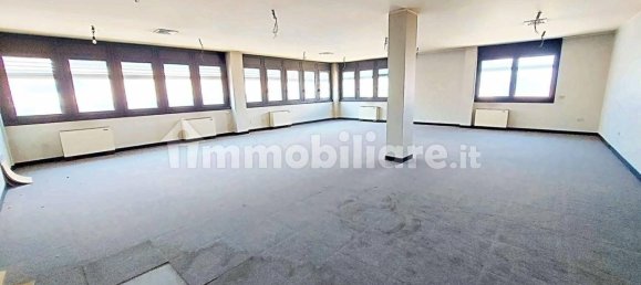 136m² Office in Delebio, Italy No. 317771 4