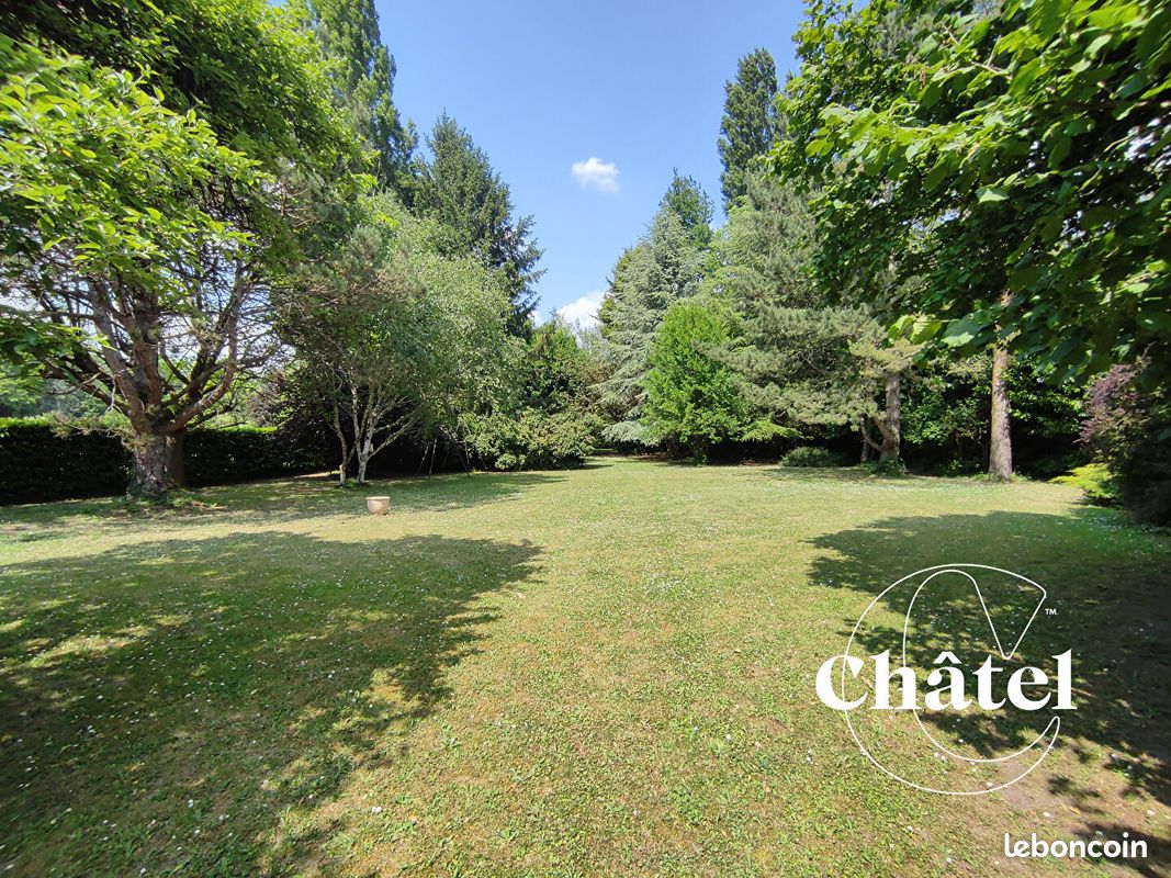 Grundstück in Senlis, France 2200m², Nr. 47651